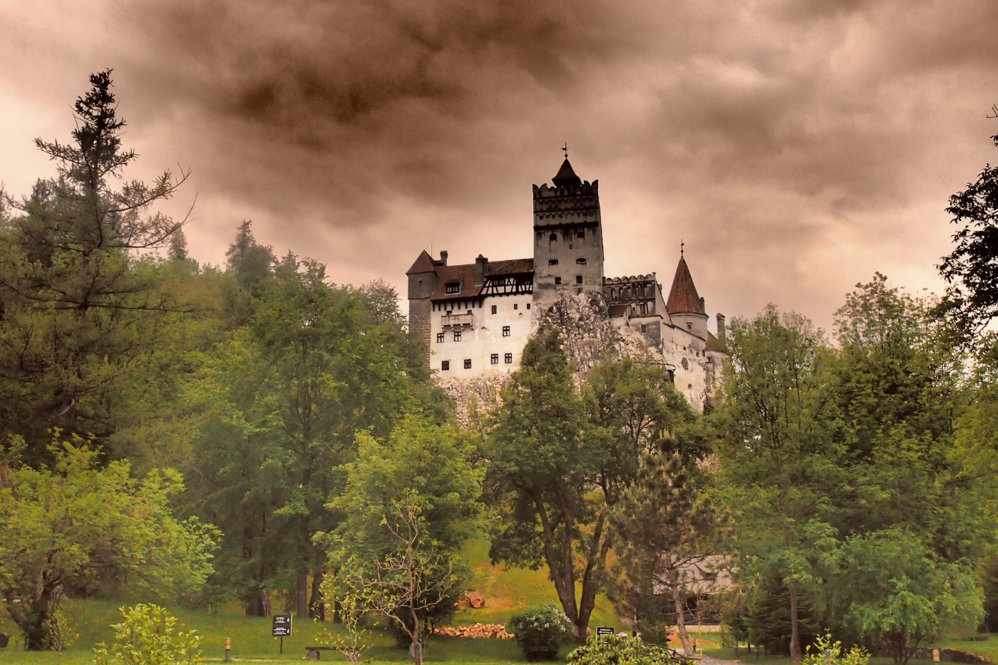 dracula castle romania